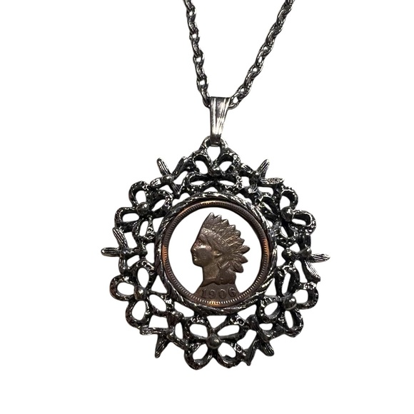 Vintage Jewelry - Vintage 1906 Indian Head Penny cut out Pendant Necklace Silverish‎ gunmetal tone